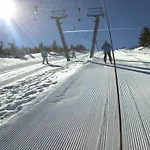 Kleines Berghaus بيت ضيافة 4*
