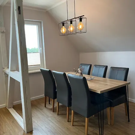 Kleines Berghaus Konukevi